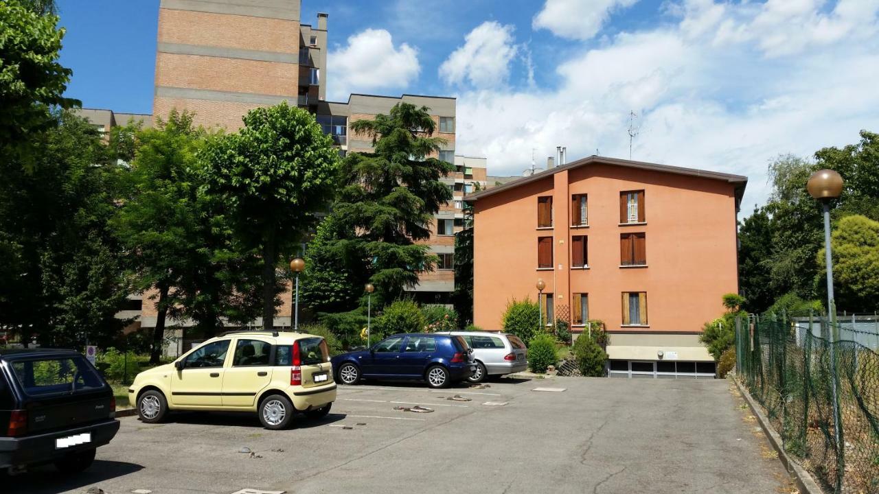 Vila Bologna Studio Flat 111 Via Francesco Zanardi Exteriér fotografie